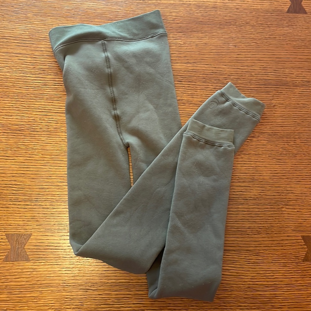 🟩 Cuddle duds green Plush Leggings